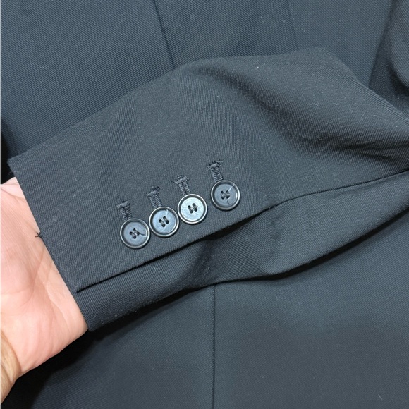 Ann Tylor Petite Cutaway Blazer in Bi-Stretch - Picture 7 of 7